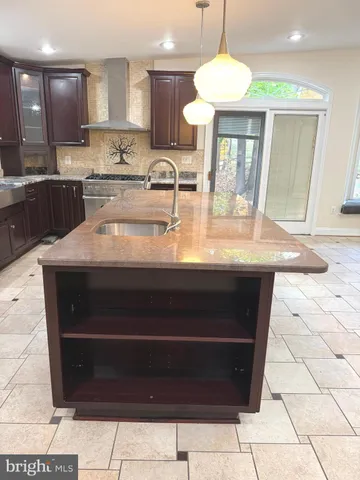 $1,600,000 | 11512 Le Havre Drive, Potomac, MD 20854