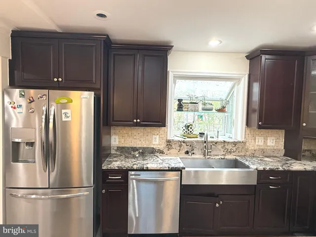 $1,600,000 | 11512 Le Havre Drive, Potomac, MD 20854