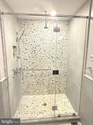 $1,600,000 | 11512 Le Havre Drive, Potomac, MD 20854