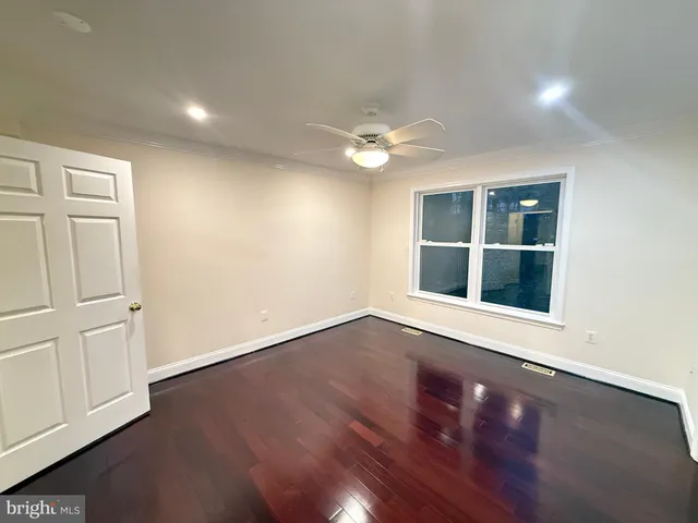 $1,600,000 | 11512 Le Havre Drive, Potomac, MD 20854