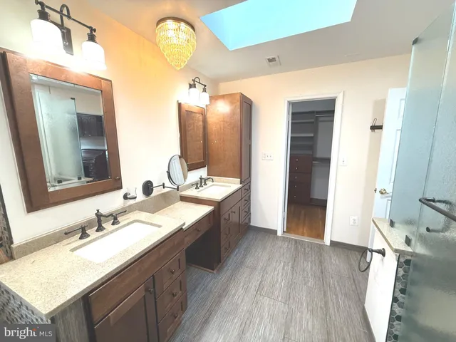 $1,600,000 | 11512 Le Havre Drive, Potomac, MD 20854