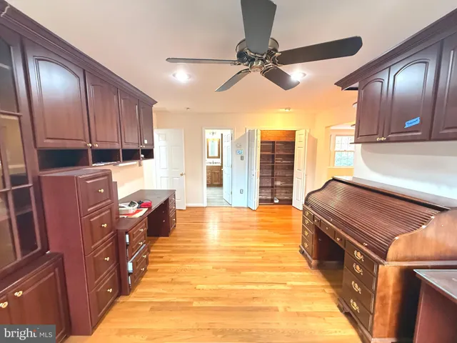 $1,600,000 | 11512 Le Havre Drive, Potomac, MD 20854