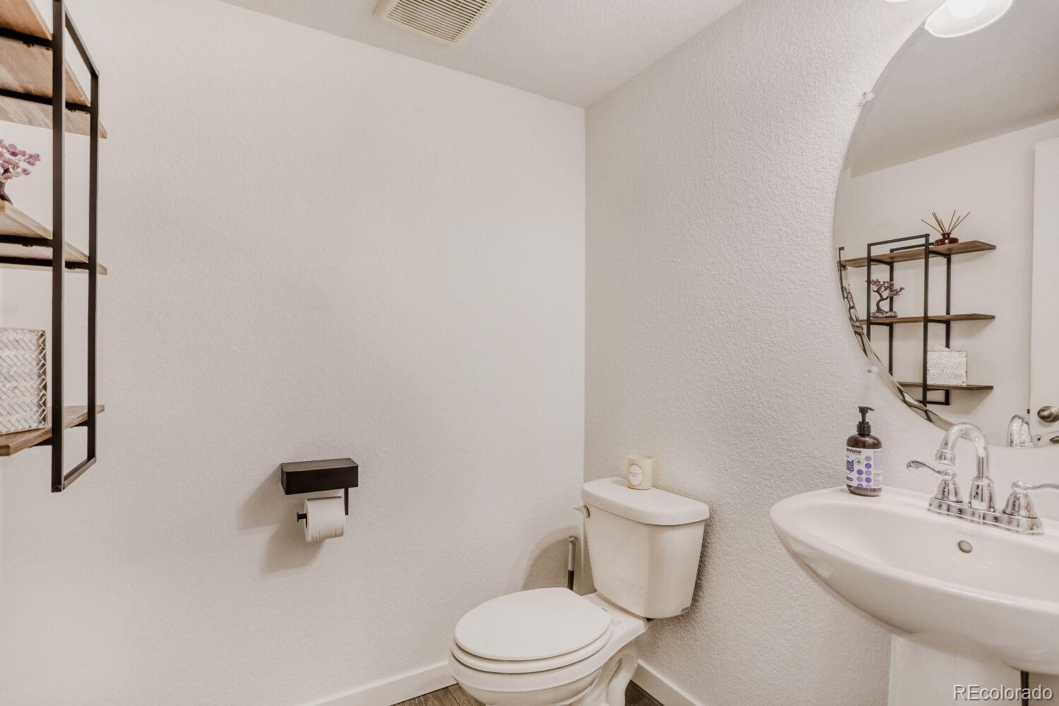 8397 Mount Ouray Road Littleton, CO 80125 - Photo 12 of 34