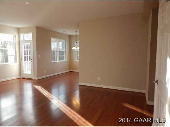 913 Battery Road Waynesboro, VA 22980 - Photo 3 of 18 Gallery Image 3
