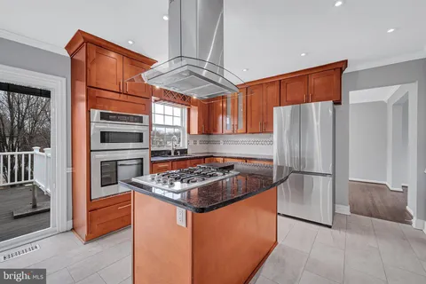 $749,500 | 21319 Emerald Drive, Germantown, MD 20876