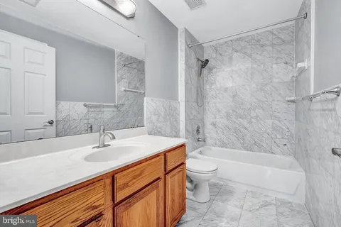 $749,500 | 21319 Emerald Drive, Germantown, MD 20876