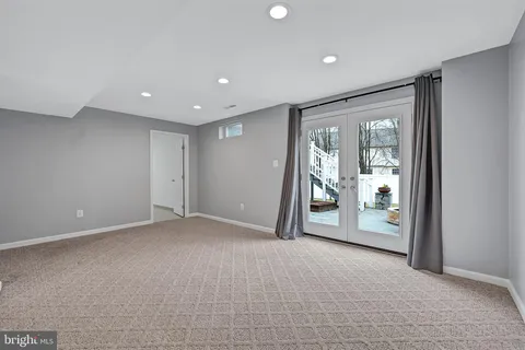 $749,500 | 21319 Emerald Drive, Germantown, MD 20876