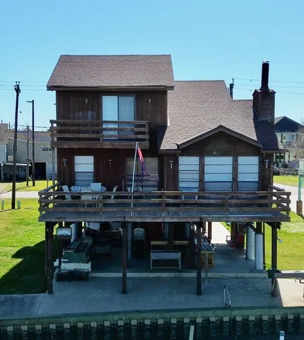 $420,000 | 215 Redfish Drive, Freeport, TX 77541