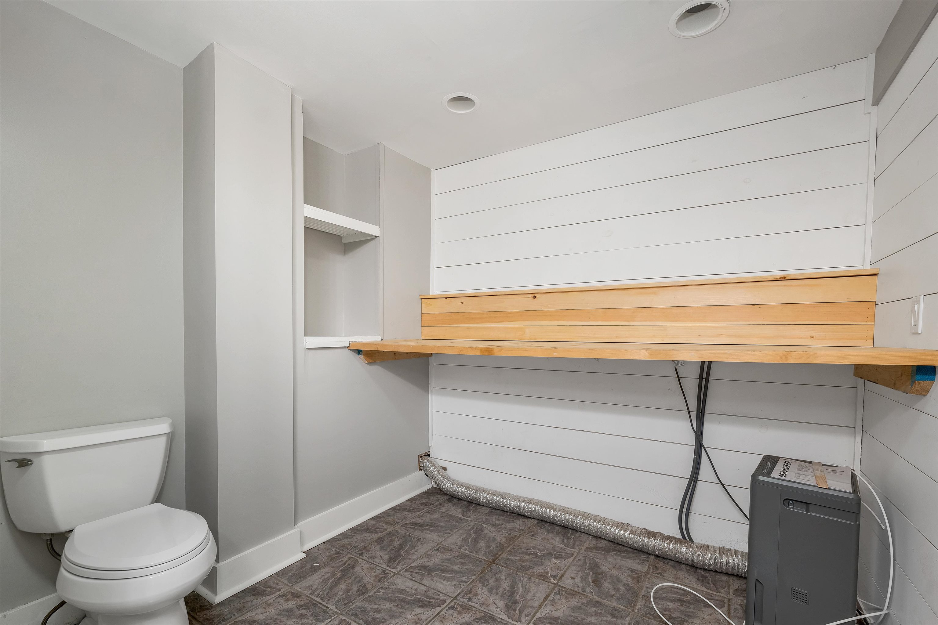 13 Pasture Lane Lebanon, NH 03784 - Photo 23 of 41