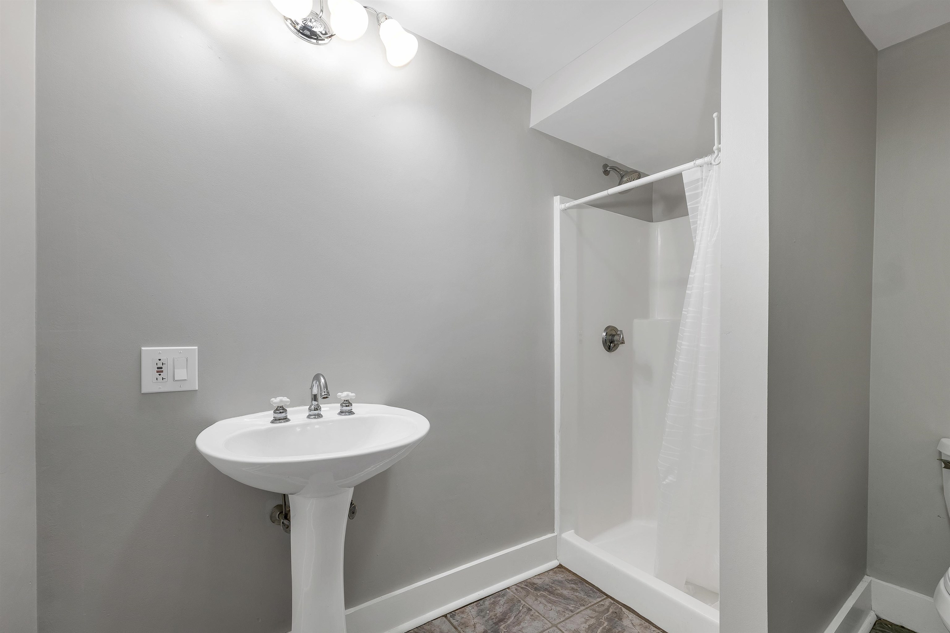 13 Pasture Lane Lebanon, NH 03784 - Photo 24 of 41