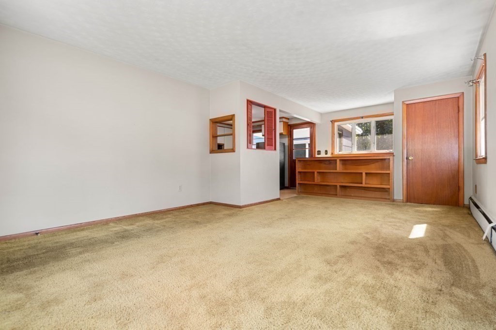 9 Butler Street Worcester, MA 01607 - Photo 5 of 39 a view of work space with furniture and window