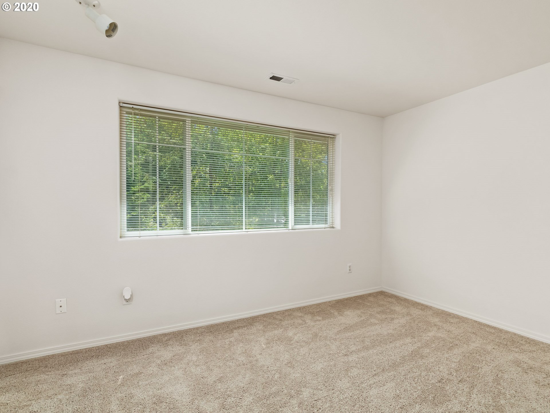 14407 Southwest Barrows Road Beaverton, OR 97007 - Photo 16 of 22 Gallery Image 16