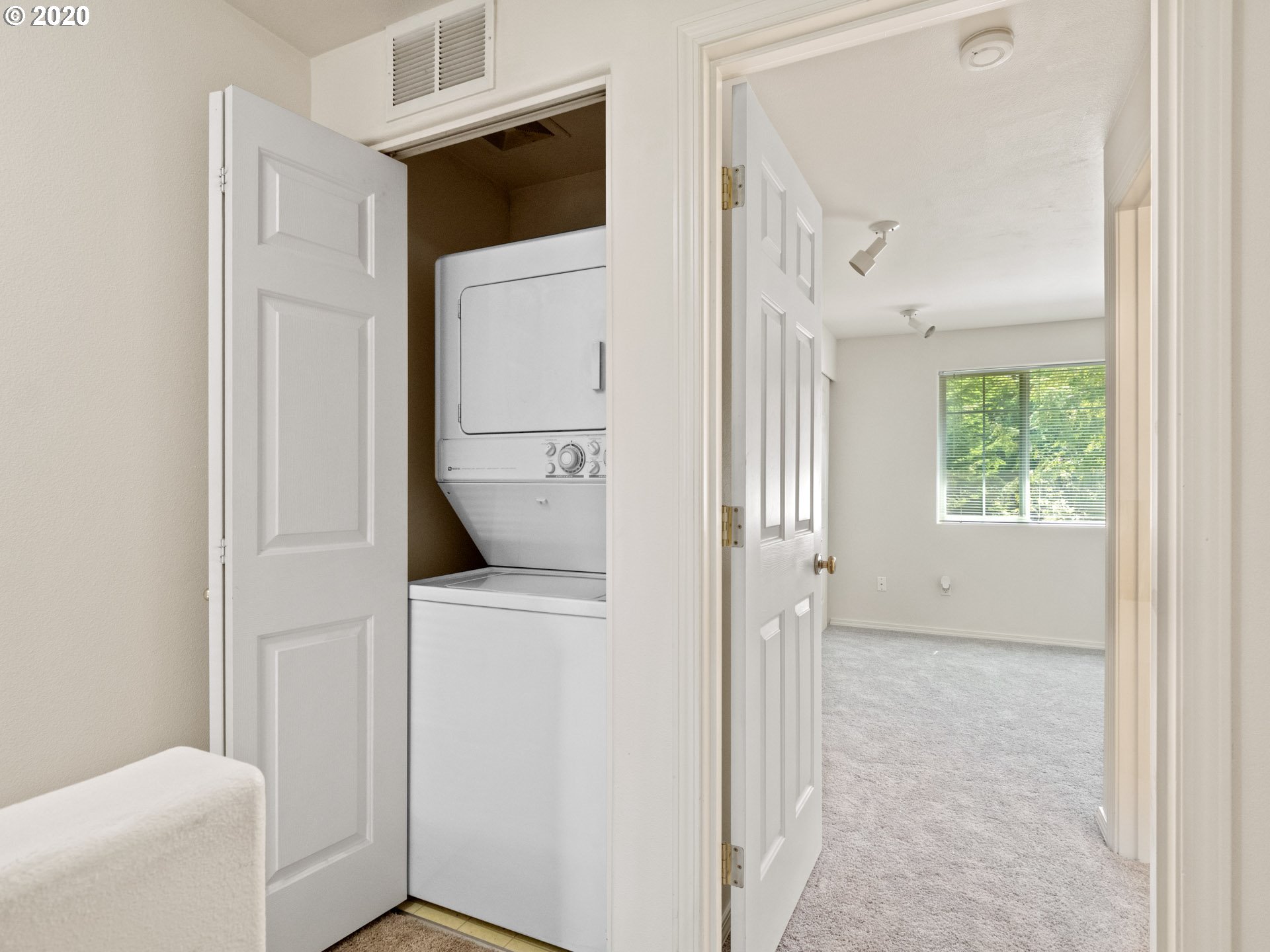 14407 Southwest Barrows Road Beaverton, OR 97007 - Photo 18 of 22 Gallery Image 18