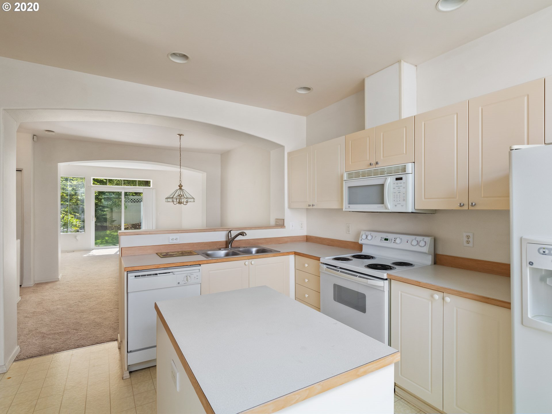 14407 Southwest Barrows Road Beaverton, OR 97007 - Photo 9 of 22 Gallery Image 9