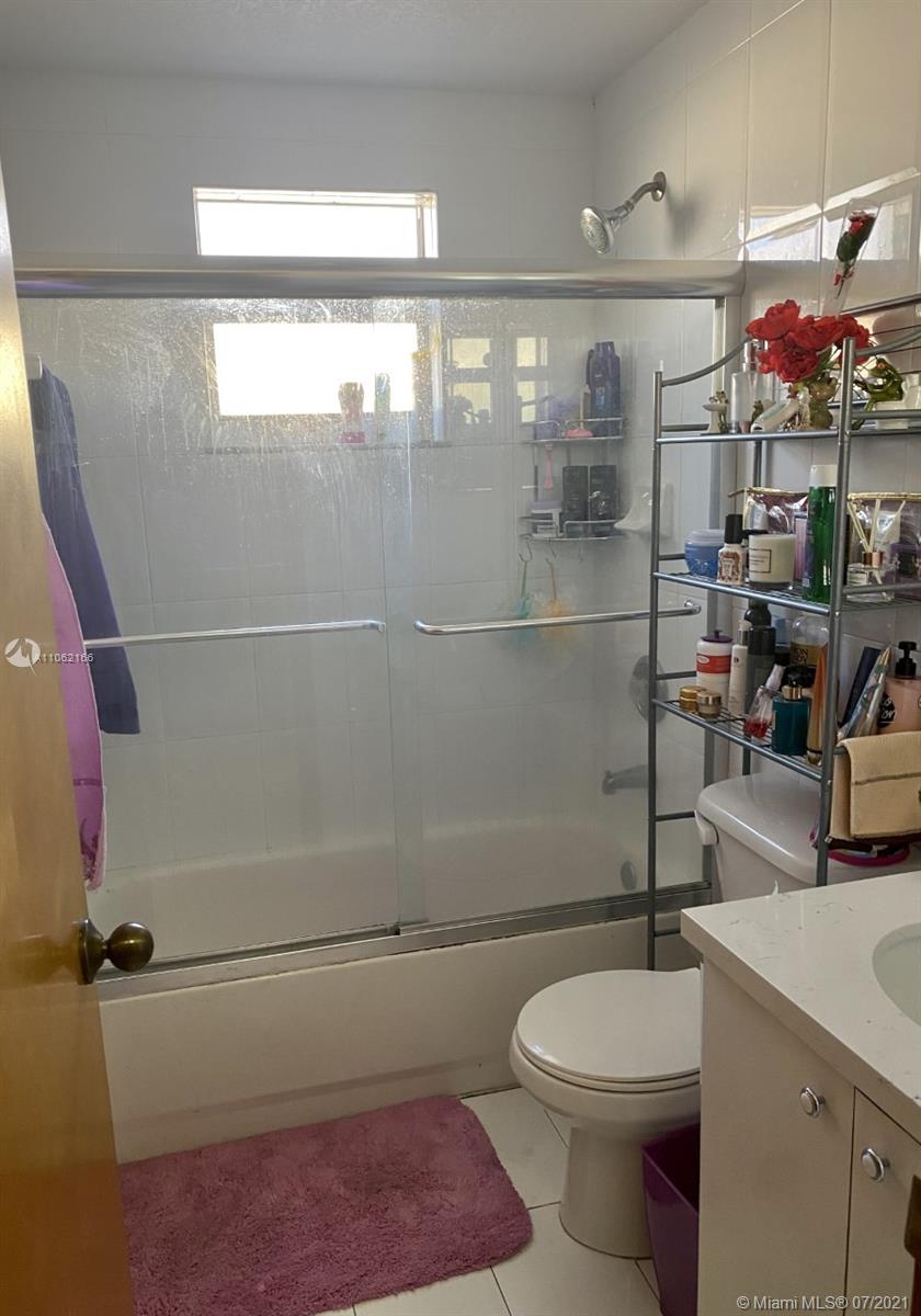 640 East 30th Street Hialeah, FL 33013 - Photo 2 of 12