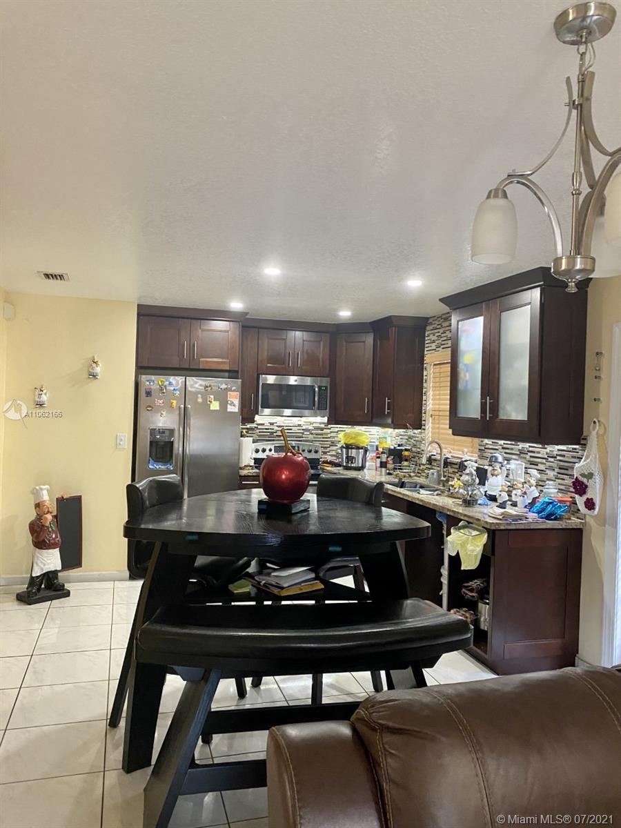 640 East 30th Street Hialeah, FL 33013 - Photo 5 of 12