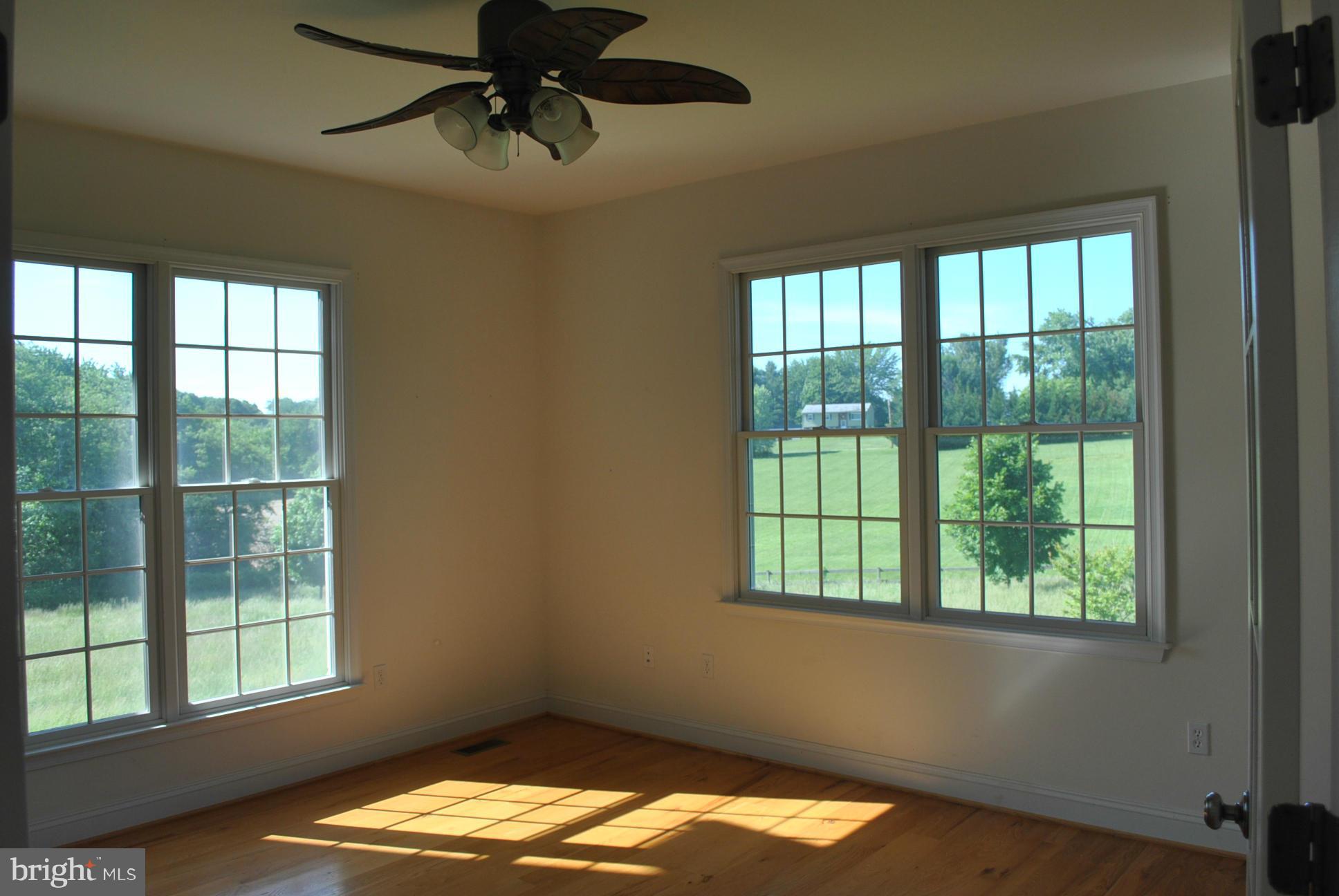 573 Houck Road Westminster, MD 21157 - Photo 14 of 30 Interior (General)