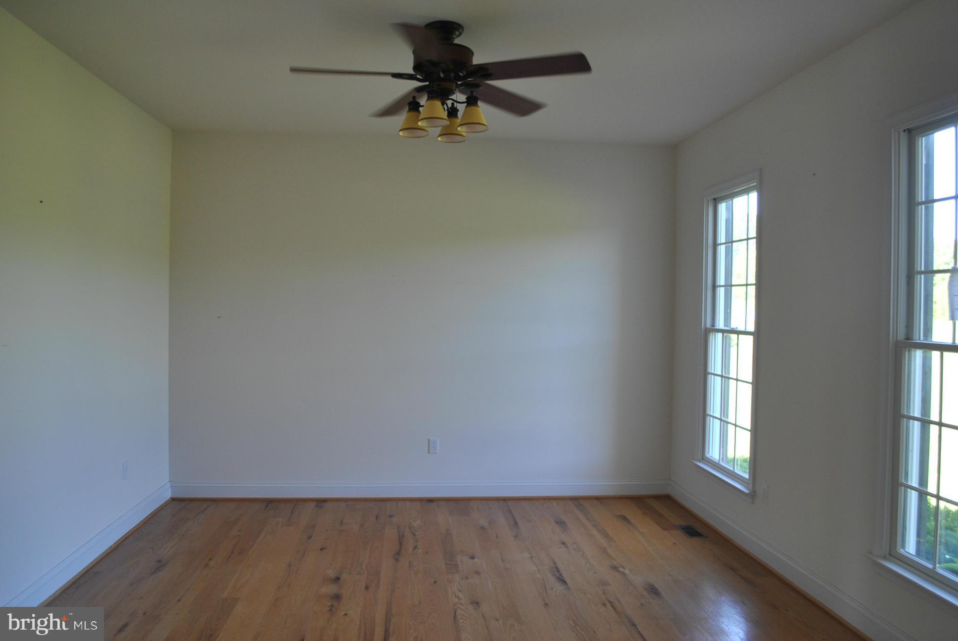 573 Houck Road Westminster, MD 21157 - Photo 15 of 30 Living Room