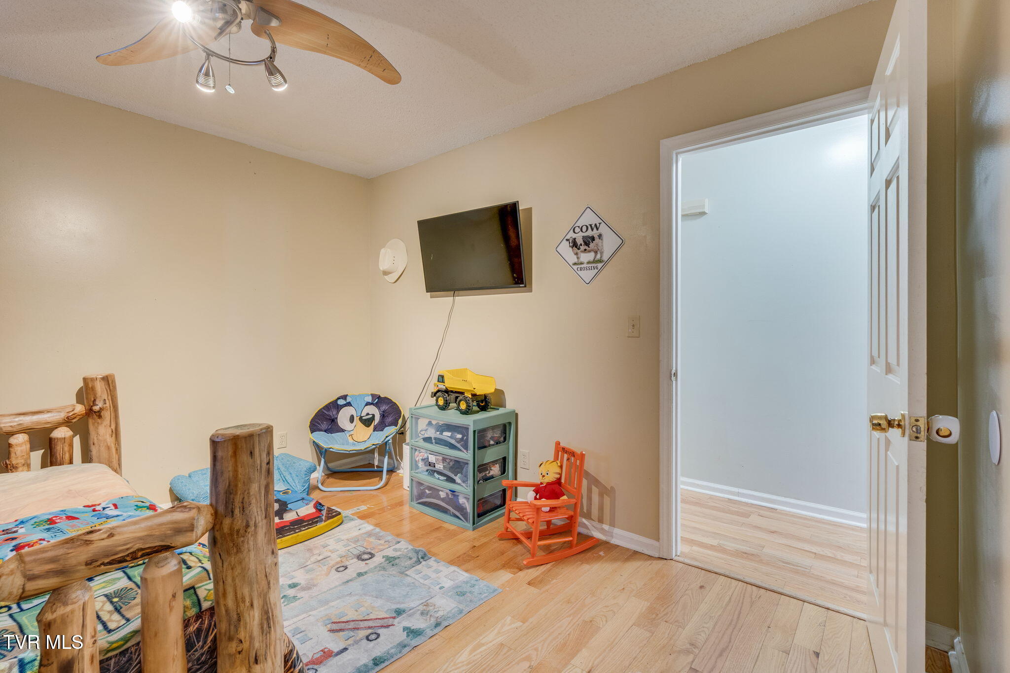 102 Brummett Road Unicoi, TN 37692 - Photo 17 of 40 015