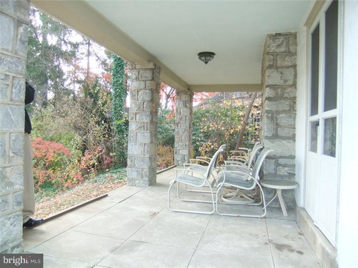 106 Summit Road Springfield, PA 19064 - Photo 3 of 25