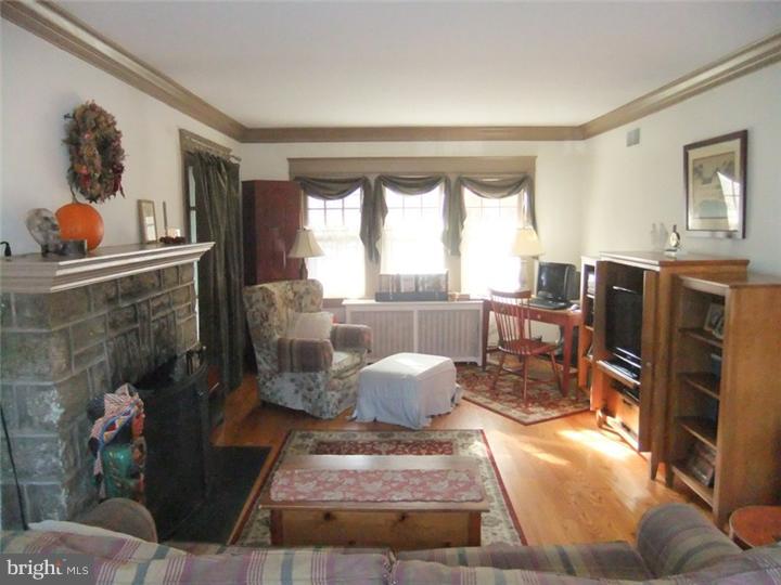 106 Summit Road Springfield, PA 19064 - Photo 5 of 25
