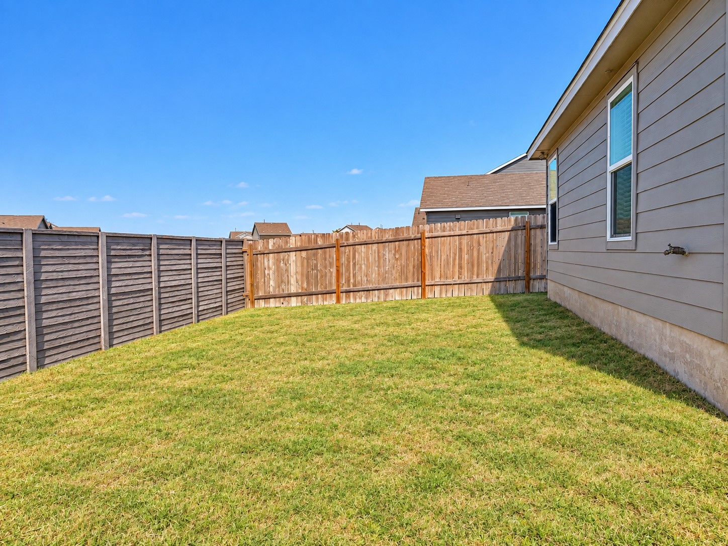 14011 Mussel Run Elgin, TX 78621 - Photo 8 of 10 Gallery Image 8