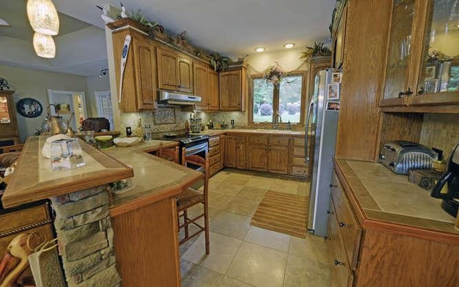 1114 Old Beacon Light Road Hartwell, GA 30643 - Photo 2 of 23
