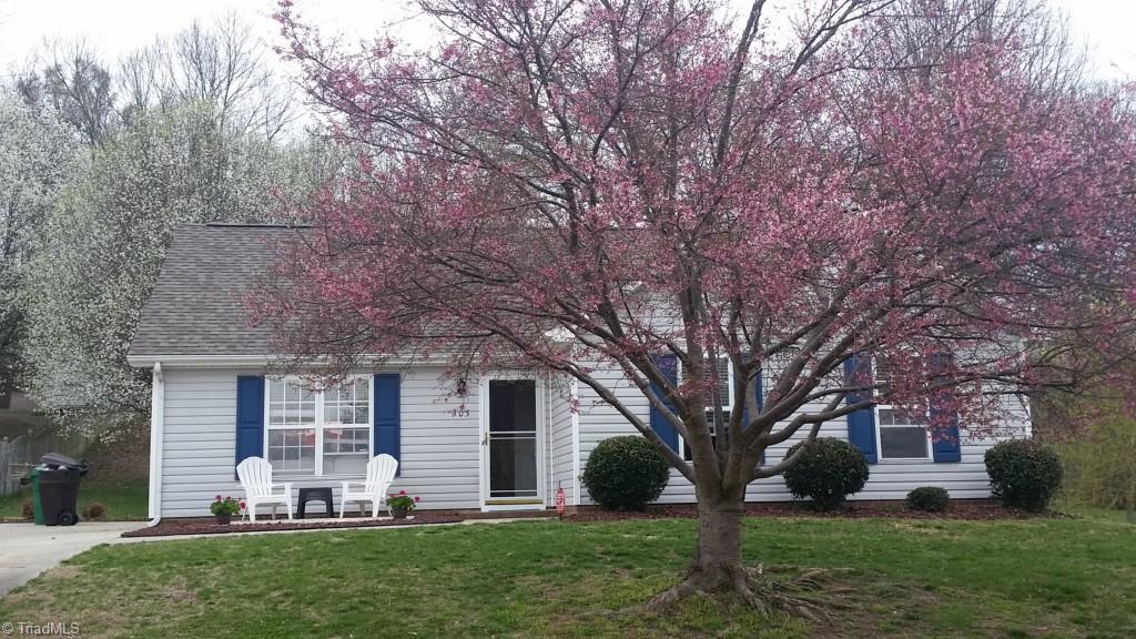 305 Stapleton Way High Point, NC 27265 - Photo 1 of 9 Exterior Front