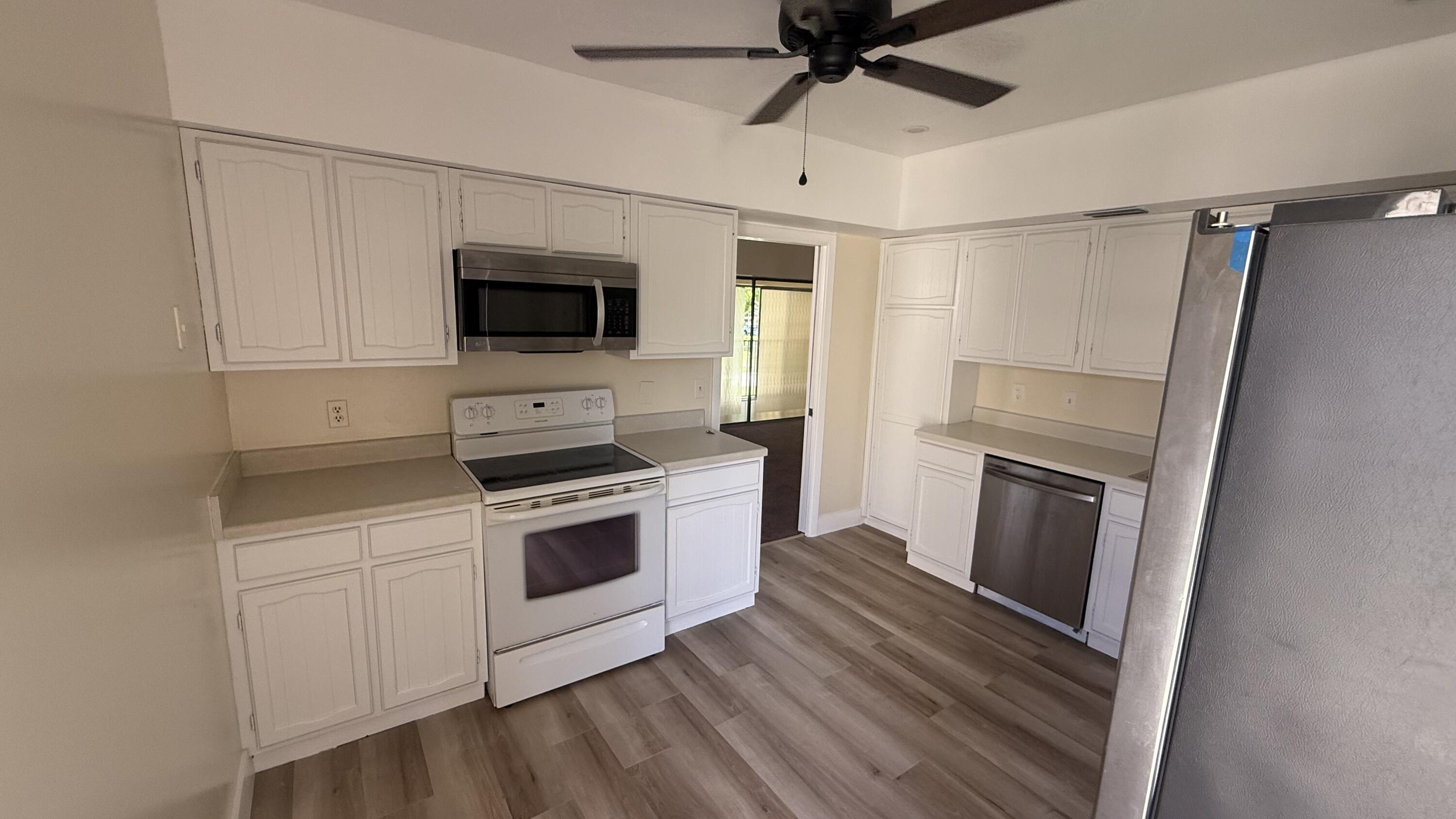 6474 Pumpkin Seed Circle, Unit 206 Boca Raton, FL 33433 - Photo 12 of 39 IMG_2037