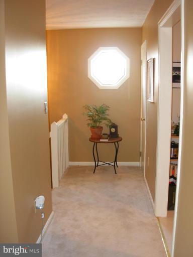 2279 Hunter's Run Drive, Unit 2279 Reston, VA 20191 - Photo 14 of 16 Entrance / Foyer