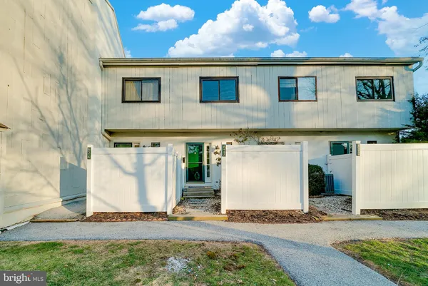 $289,900 | 623 Summit House, Unit 623, West Chester, PA 19382