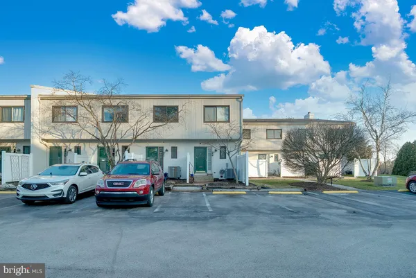 $289,900 | 623 Summit House, Unit 623, West Chester, PA 19382