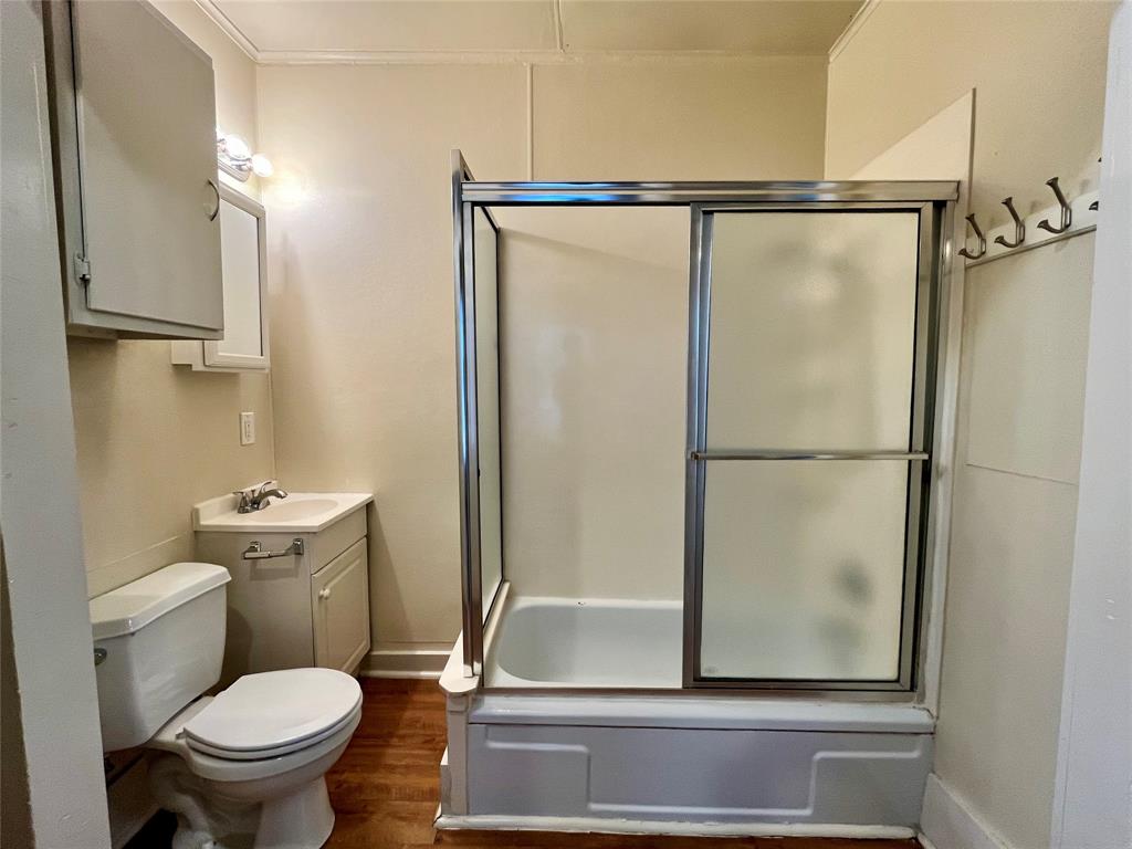 1002 Gregg Street, Unit CB Denton, TX 76201 - Photo 7 of 11 Here is a different view of the bathroom.