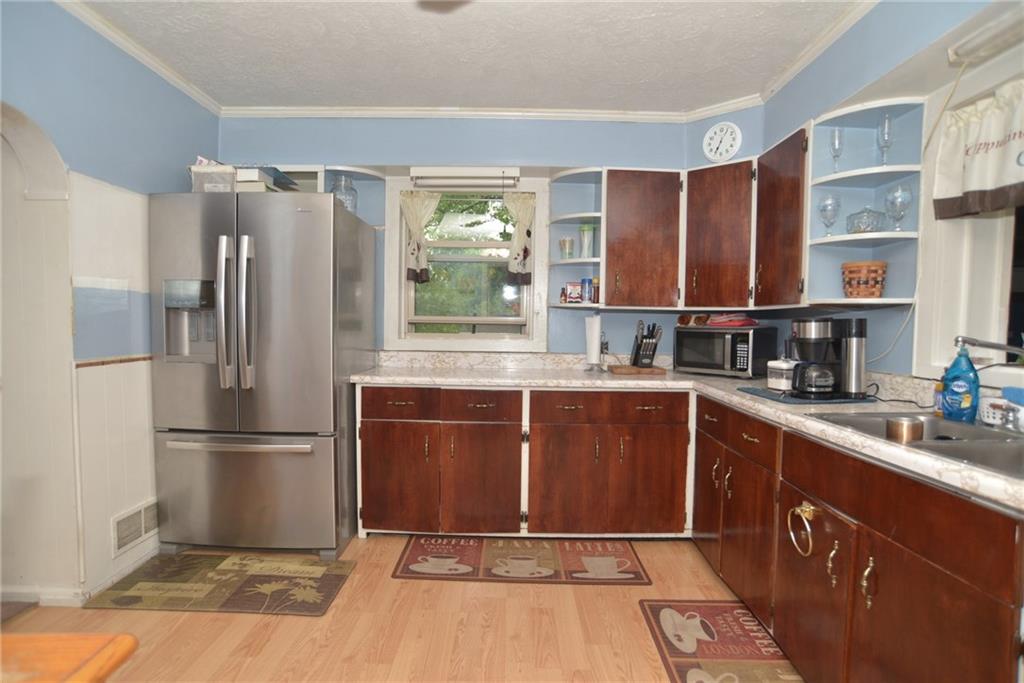 8341 Crawfordsville Road Indianapolis, IN 46234 - Photo 3 of 22 Gallery Image 3