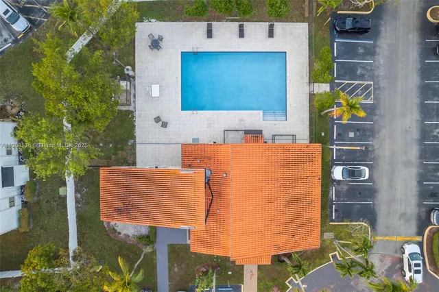a view of a hallway with workspace