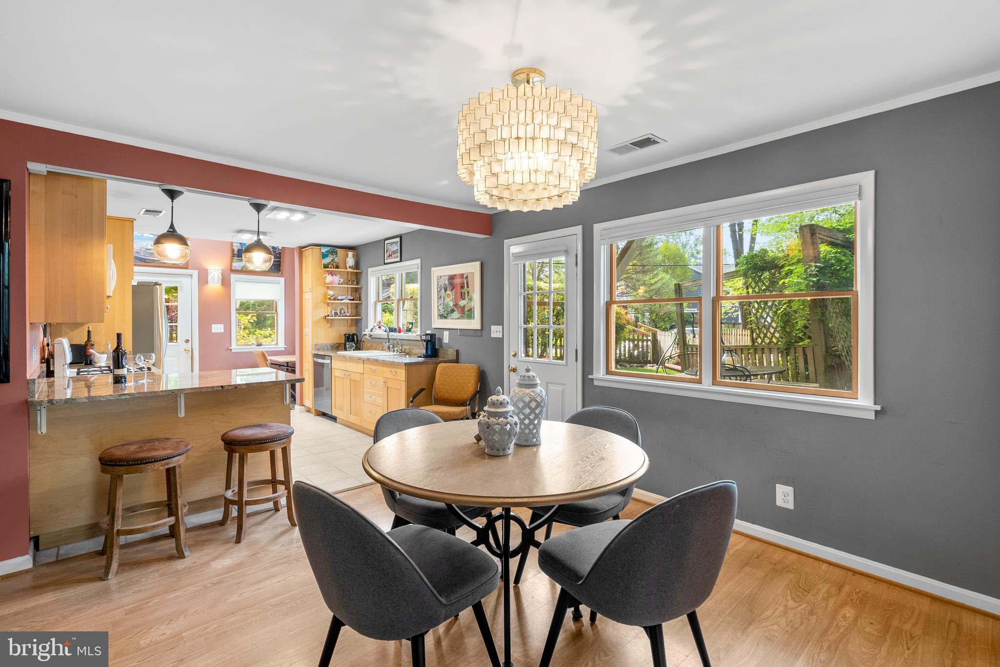 3 McKay Circle Cabin John, MD 20818 - Photo 12 of 52 Dining Area