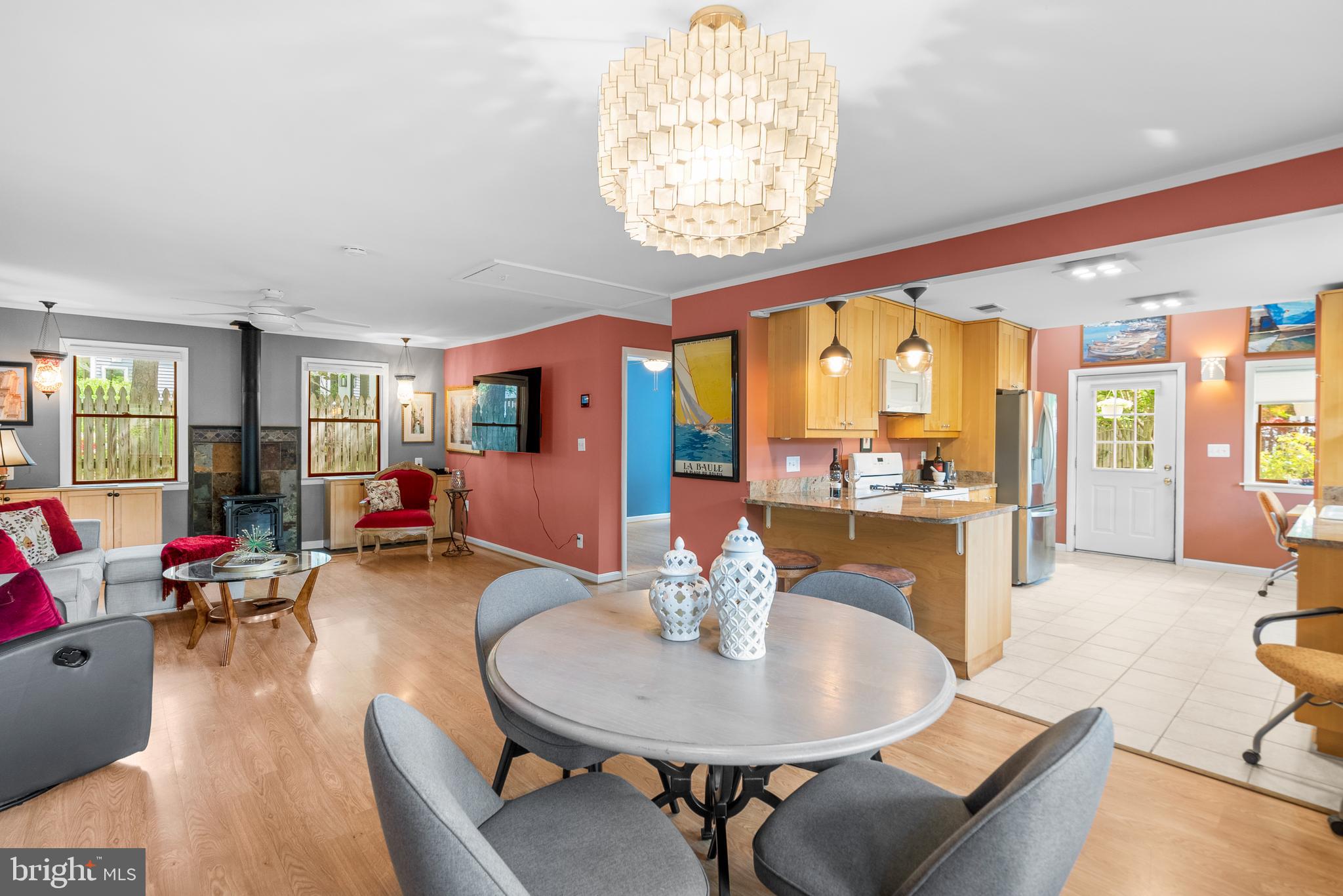 3 McKay Circle Cabin John, MD 20818 - Photo 3 of 52 Interior