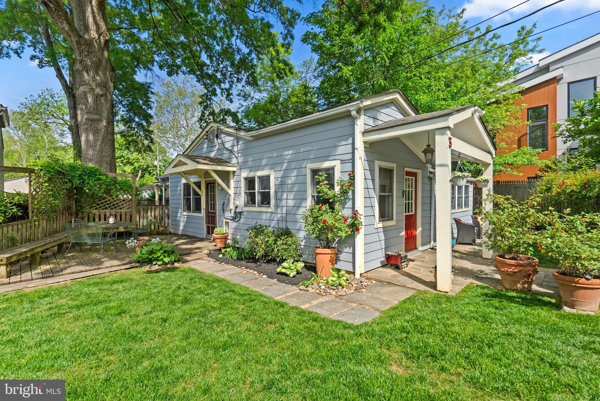 3 McKay Circle Cabin John, MD 20818 - Photo 37 of 52 Side Exterior