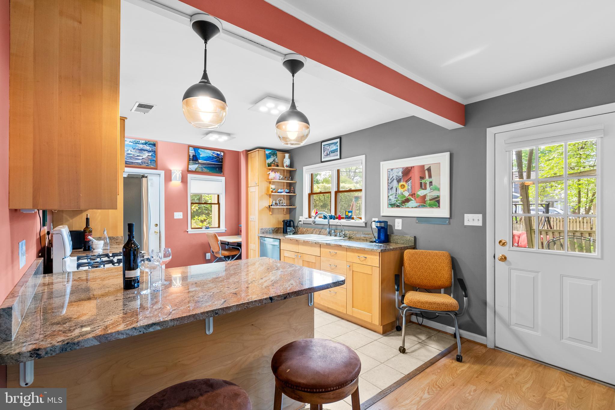 3 McKay Circle Cabin John, MD 20818 - Photo 9 of 52 Kitchen