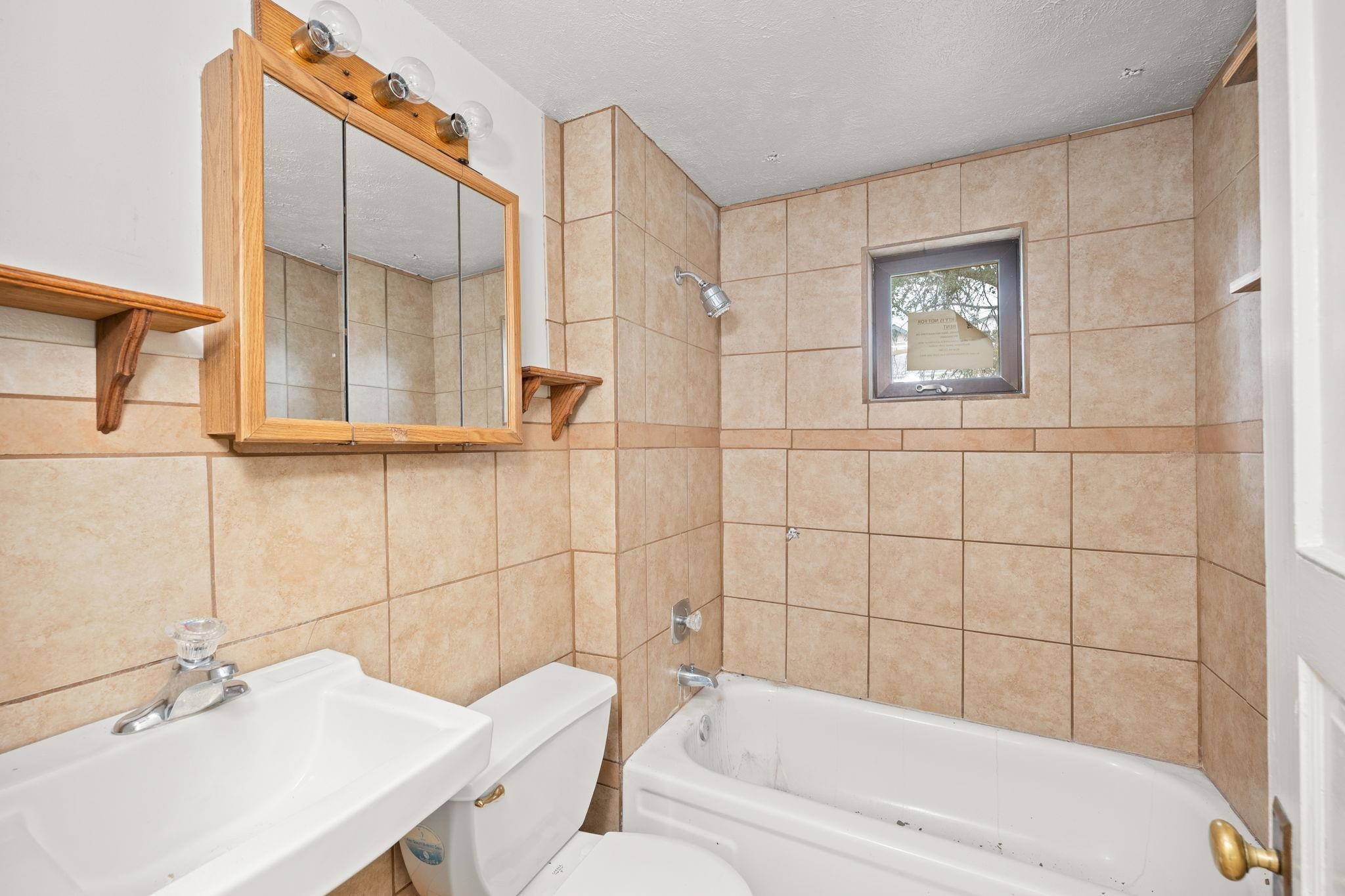608 South Hatch Street Spokane, WA 99202 - Photo 13 of 21