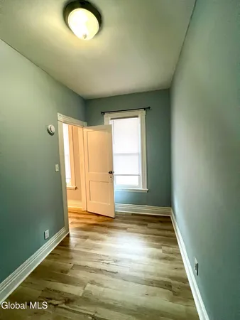 $1,300 | 39 1/2 Milton Avenue, Unit 2 UP, Amsterdam, NY 12010