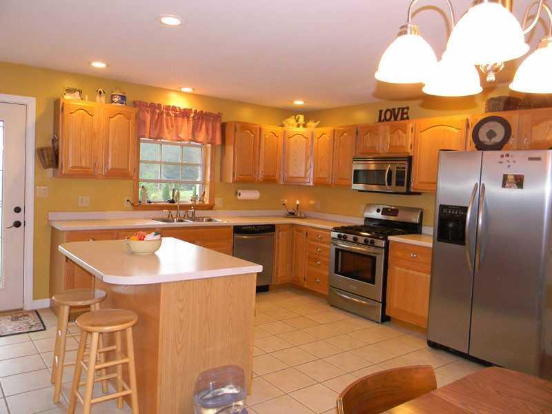 22 Monroe Road Hampden, ME 04444 - Photo 11 of 35 Kitchen.