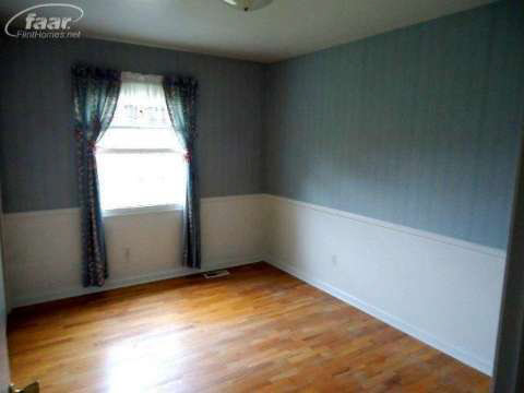 1302 North Morrish Road Flint, MI 48532 - Photo 25 of 33 20401459-24.JPG