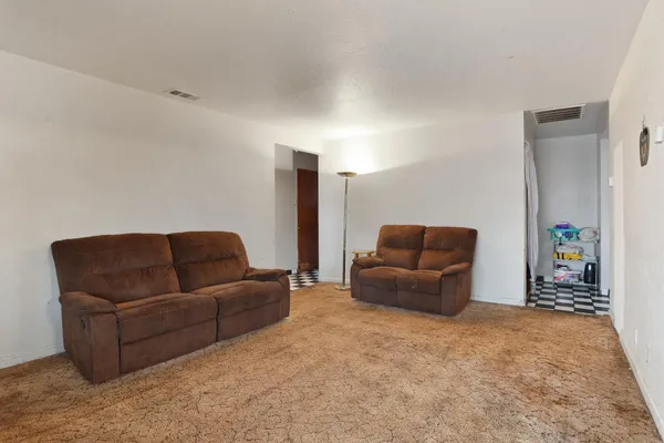 $399,000 | 20 Shilling Avenue, Lathrop, CA 95330