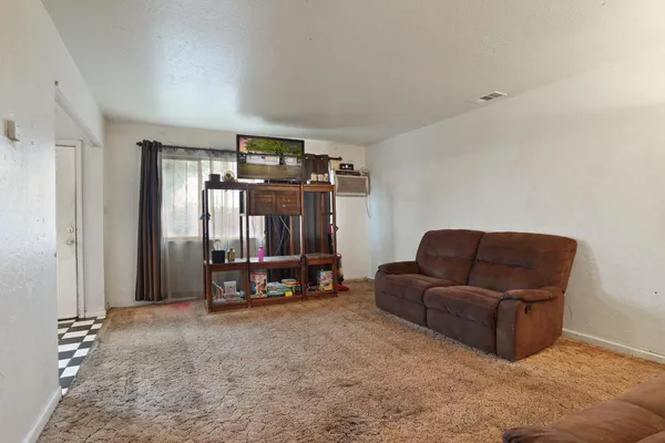 $399,000 | 20 Shilling Avenue, Lathrop, CA 95330