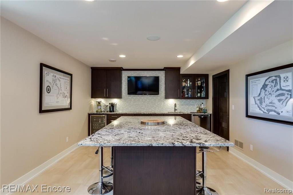 4628 Oakhurst Ridge Road Clarkston, MI 48348 - Photo 22 of 38