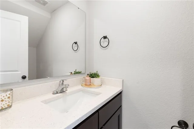 $319,000 | 7422 Grand Slam Street, Parkville, MO 64152