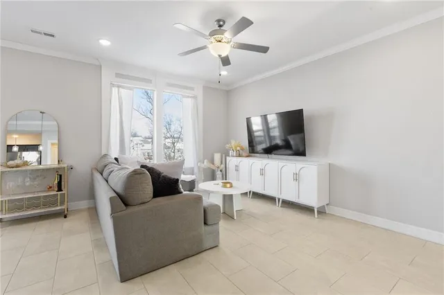 $319,000 | 7422 Grand Slam Street, Parkville, MO 64152