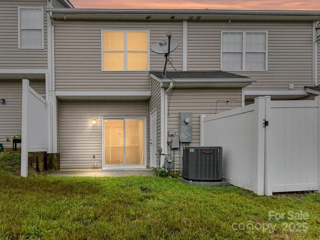 $247,000 | 3516 Calpella Court, Charlotte, NC 28262