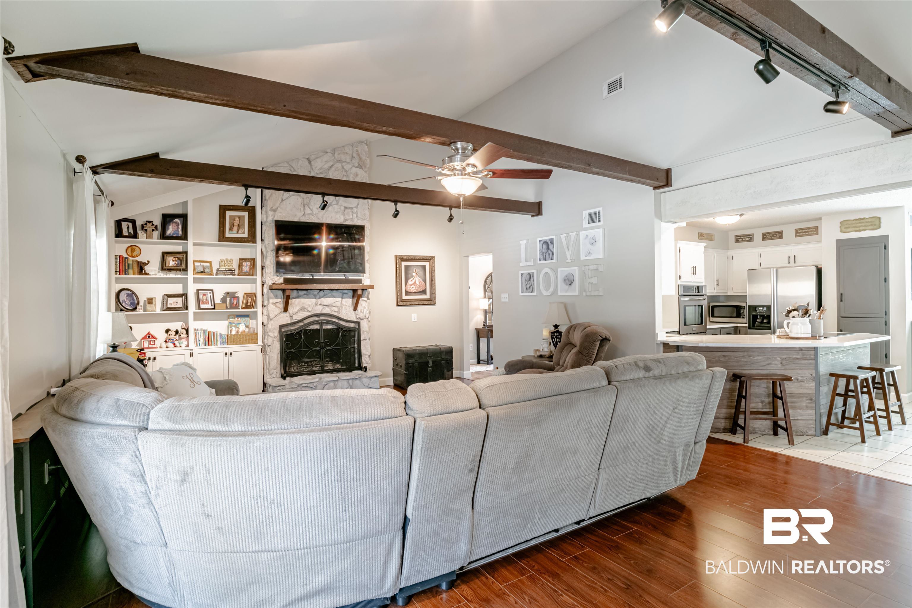 4250 Honey Court Mobile, AL 36619 - Photo 6 of 34 Livingroom